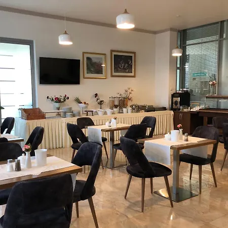 Hotel Rheinbruecke 3*