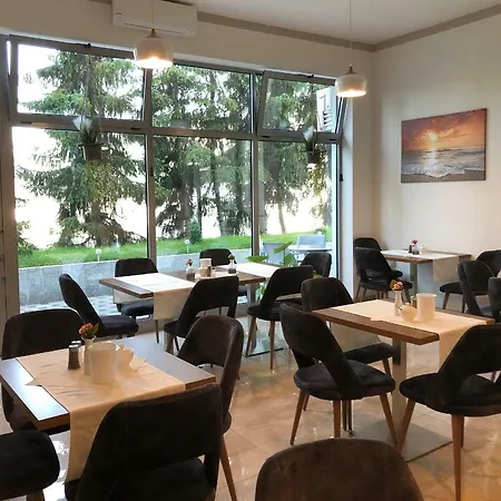 Rheinbruecke Отель 3*