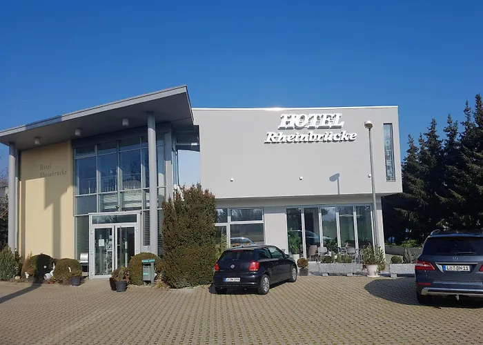 Rheinbruecke 라인펠덴